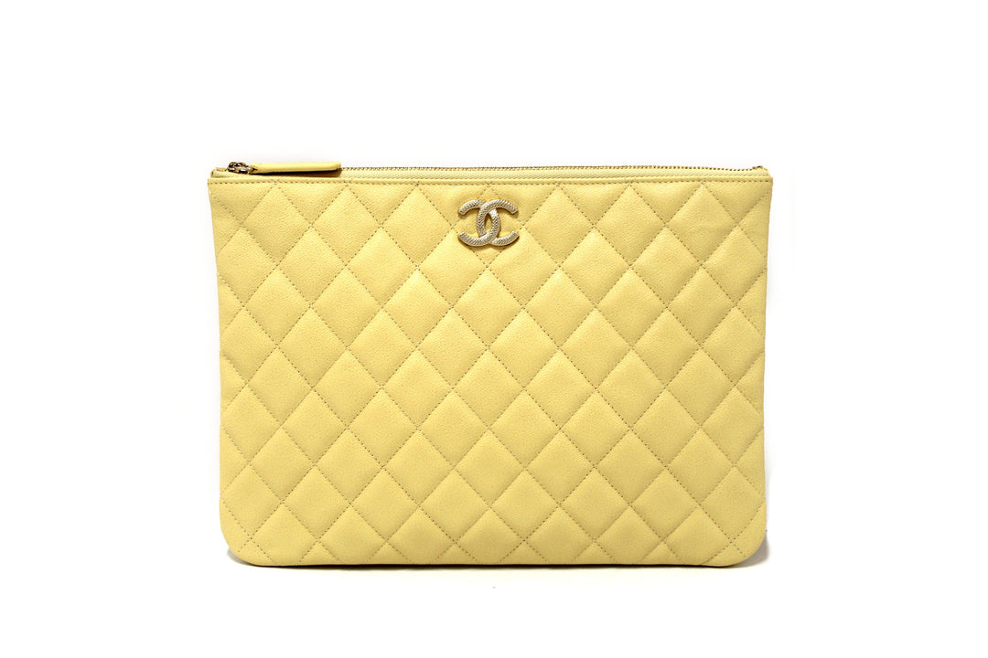 New Chanel Yellow Caviar Leather Classic Zipped O Case Pouch Clutch Bag | Italystation.com