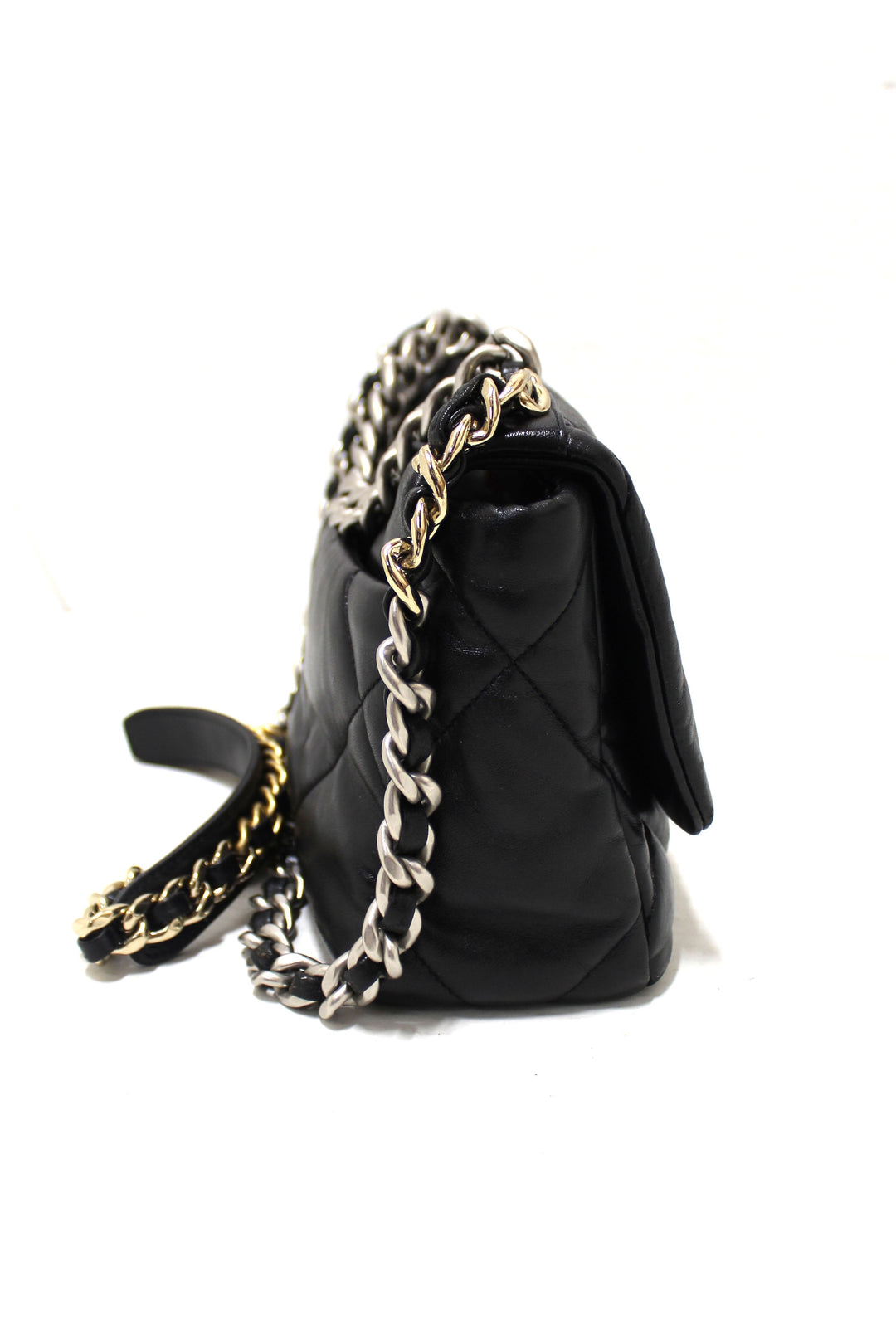 Top Quality Chanel 19 Medium Black Quilted Lambskin Leather Shoulder Crossbody Bag