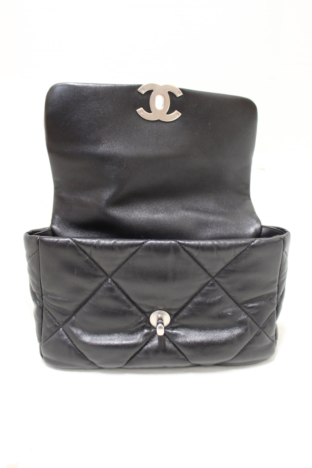 Top Quality Chanel 19 Medium Black Quilted Lambskin Leather Shoulder Crossbody Bag