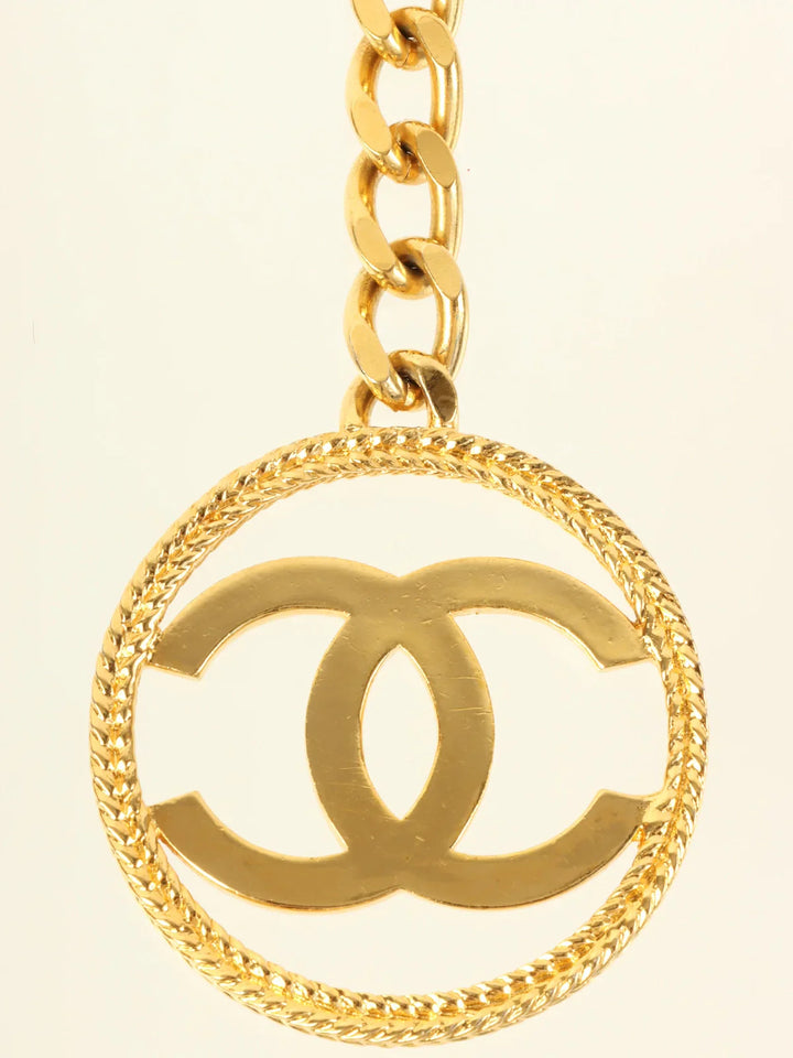 Chanel 1991 Made Round Cc Mark Cutout Key Ring Gold