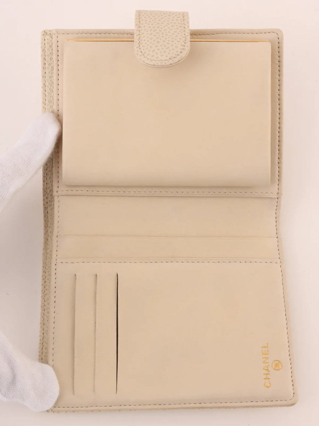 Chanel Around 2001 Made Caviar Skin Cc Mark Stitch Wallet Ivory