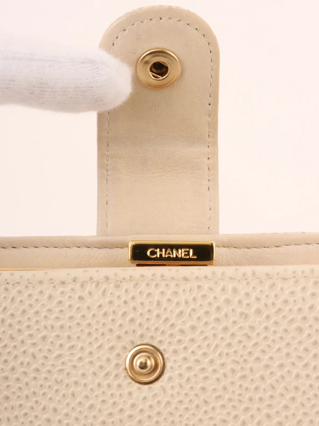 Chanel Around 2001 Made Caviar Skin Cc Mark Stitch Wallet Ivory