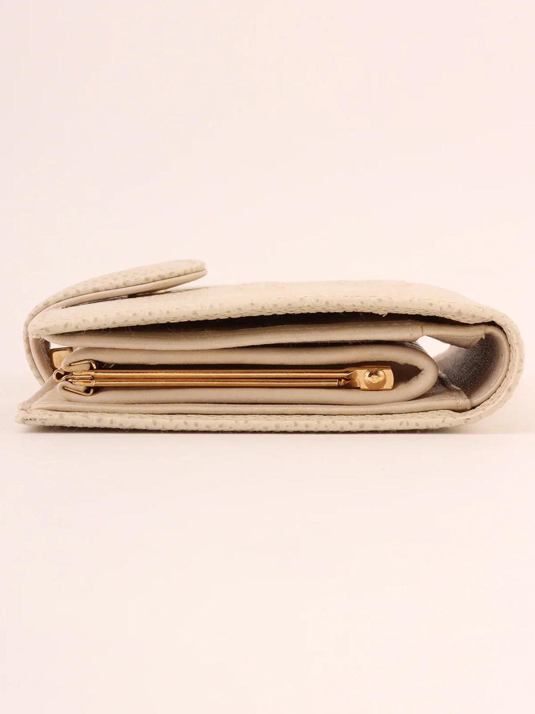 Chanel Around 2001 Made Caviar Skin Cc Mark Stitch Wallet Ivory