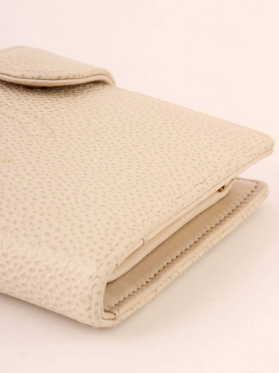 Chanel Around 2001 Made Caviar Skin Cc Mark Stitch Wallet Ivory
