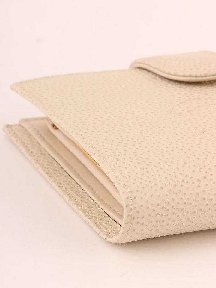Chanel Around 2001 Made Caviar Skin Cc Mark Stitch Wallet Ivory