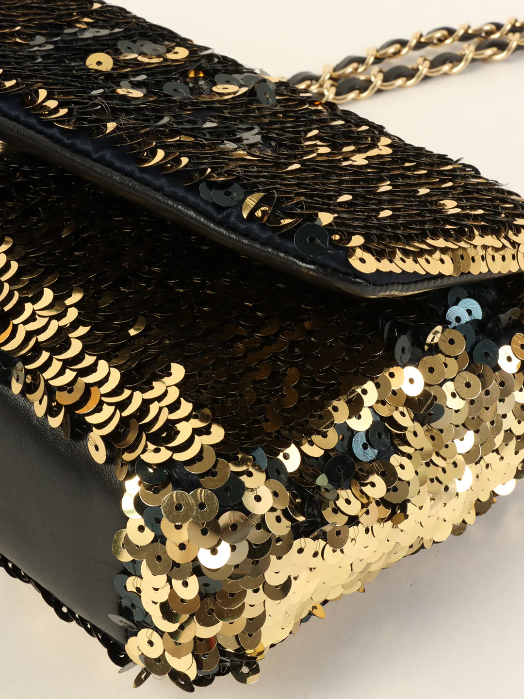 Chanel Around 2008 Made Sequin Cc Mark Chain Bag Gold/Black