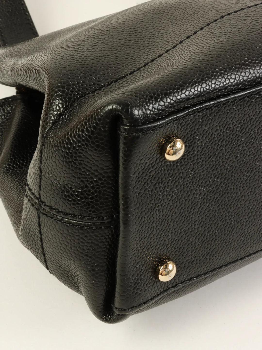 Chanel Around 2001 Made Caviar Skin Cc Mark Stitch Shoulder Bag Black