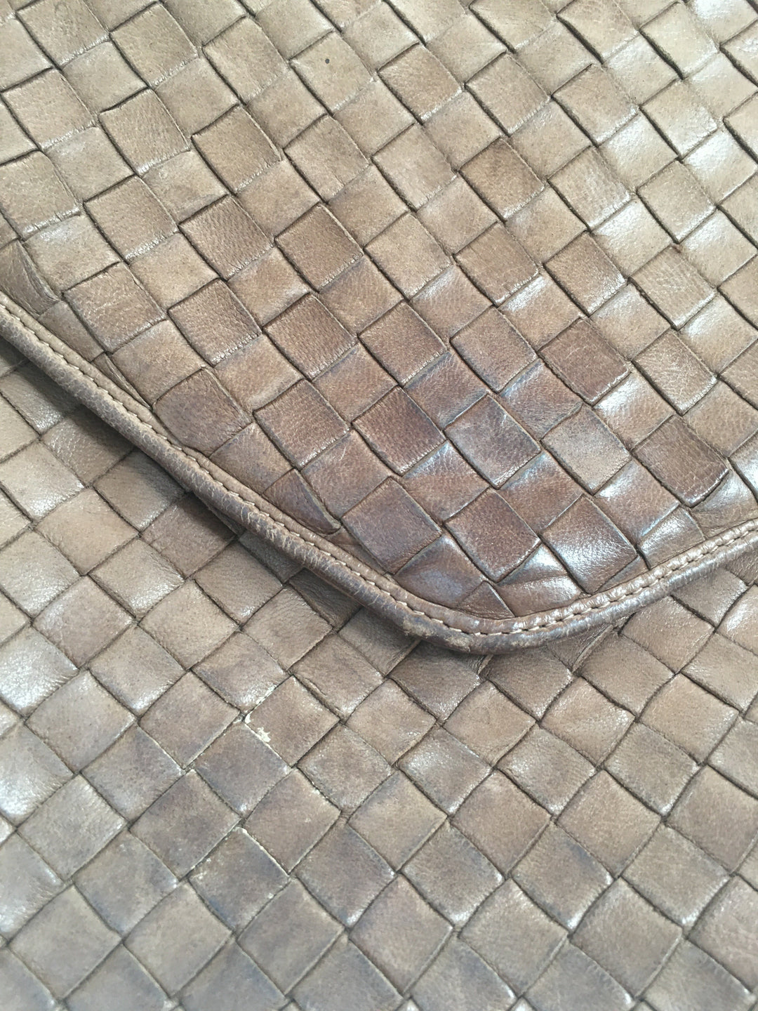 Bottega veneta Shoulder Bag in Brown Leather