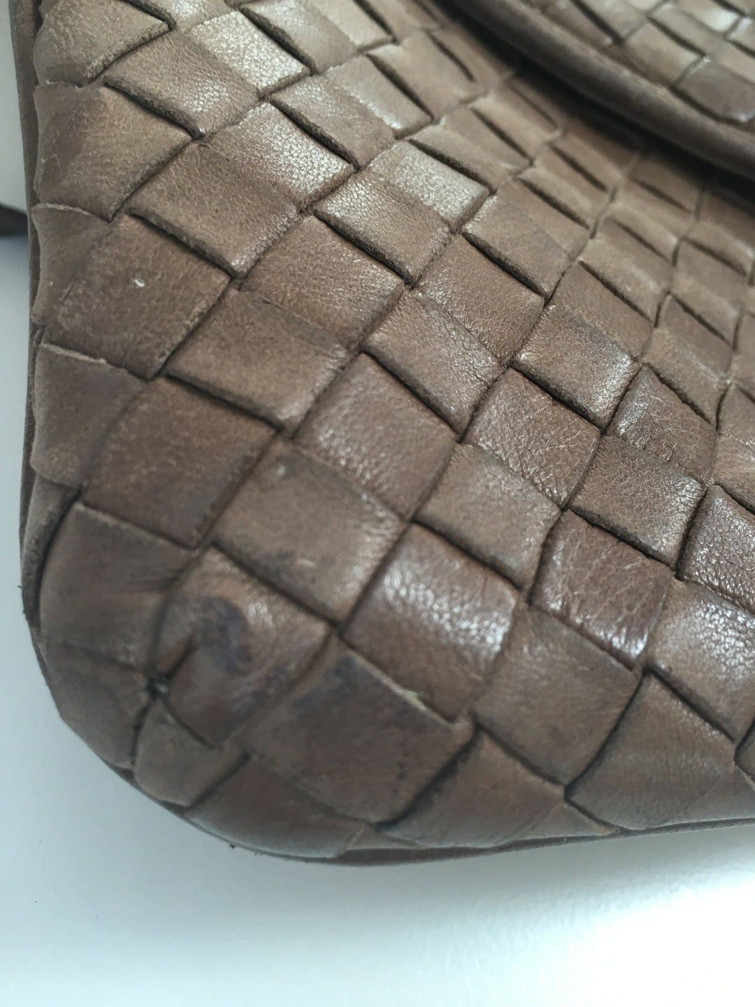 Bottega veneta Shoulder Bag in Brown Leather