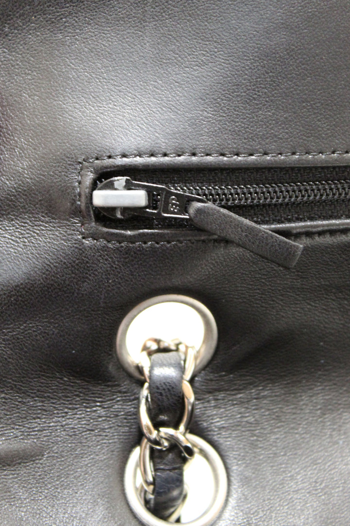 Top Quality Chanel Black Lambskin Leather Medium Classic Flap Chain Bag