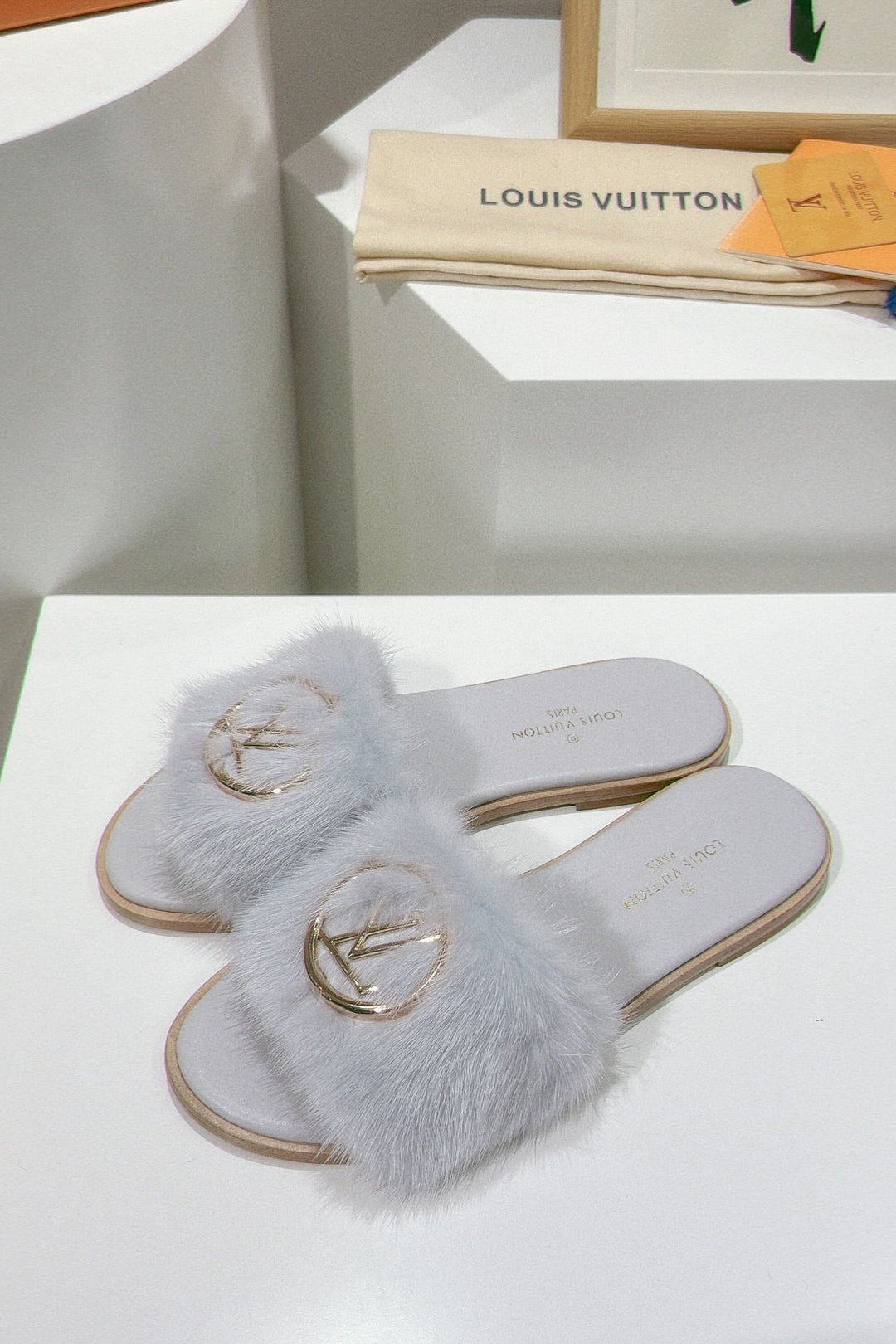 SE1173 LB Mink Fur Flat Mule / Size5-12
