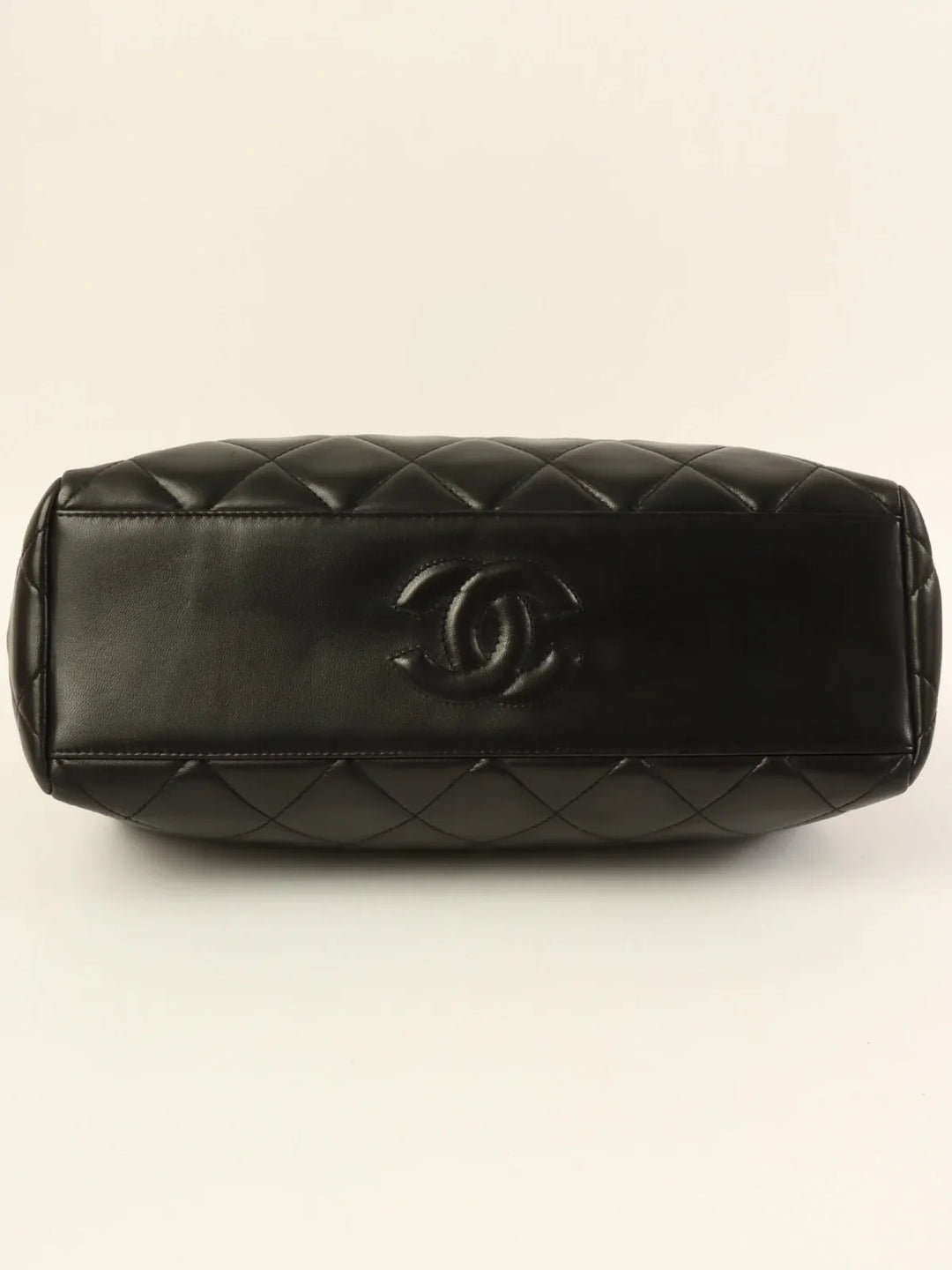 Chanel Around 1995 Made Cc Mark Metal Clasp Chain Bag Black