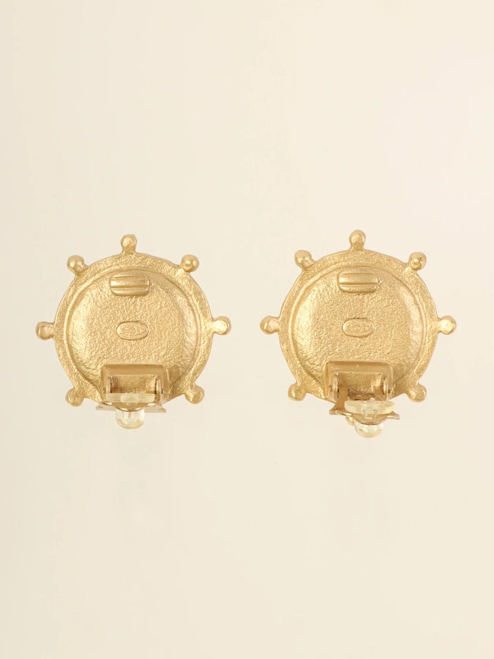 Chanel 2005 Made Pearl Rhinestone Round Cc Mark Earrings Gold/White