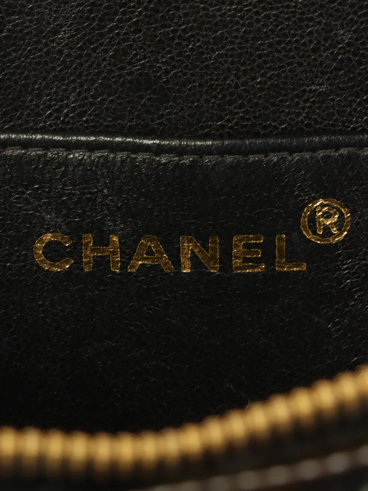 Chanel Around 1995 Made Patent Heart Cc Mark Stitch Vanity Black/White