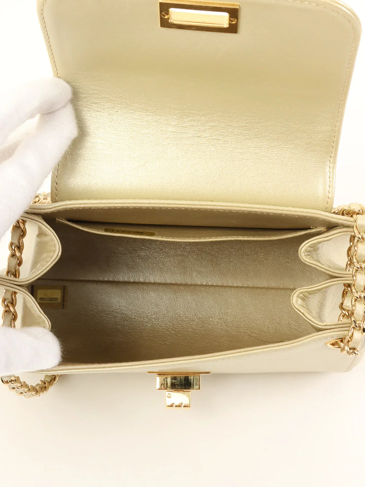 Chanel Around 2001 Made Chocolate Bar 2.55 Mini Chain Bag Champagne Gold