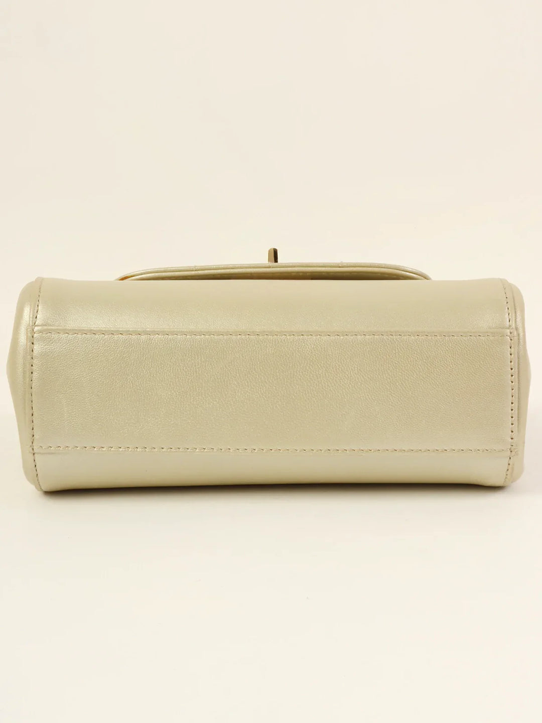 Chanel Around 2001 Made Chocolate Bar 2.55 Mini Chain Bag Champagne Gold