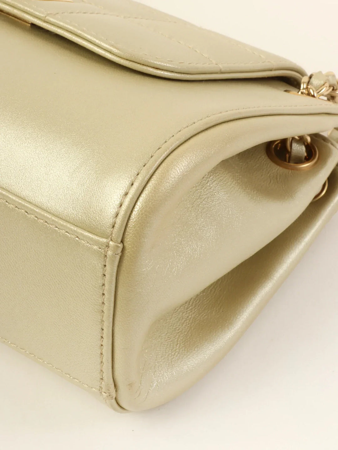 Chanel Around 2001 Made Chocolate Bar 2.55 Mini Chain Bag Champagne Gold