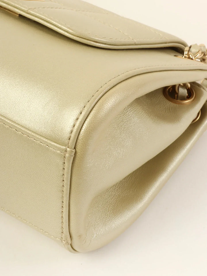 Chanel Around 2001 Made Chocolate Bar 2.55 Mini Chain Bag Champagne Gold