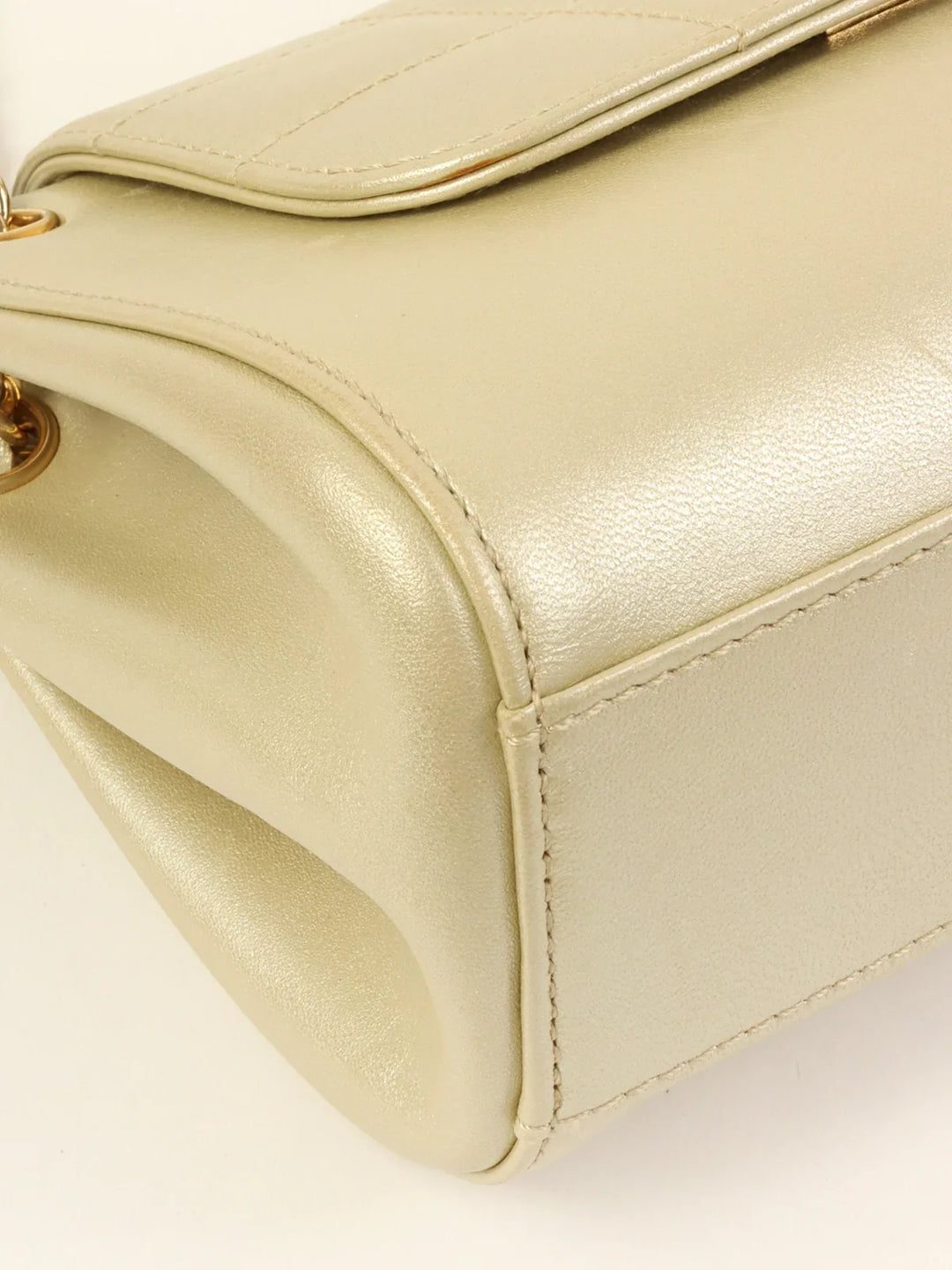 Chanel Around 2001 Made Chocolate Bar 2.55 Mini Chain Bag Champagne Gold