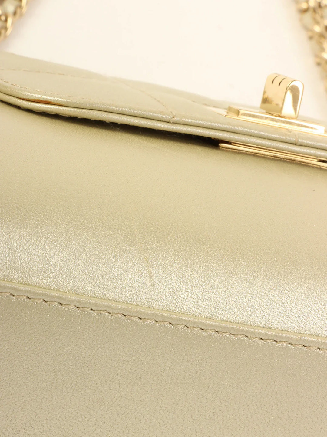 Chanel Around 2001 Made Chocolate Bar 2.55 Mini Chain Bag Champagne Gold