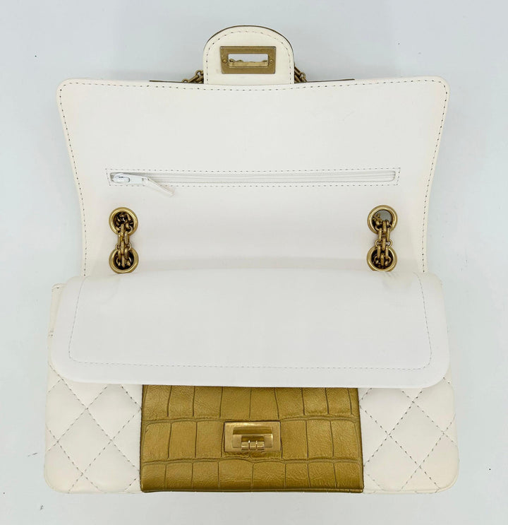 Chanel NEW Cream Leather Gold Alligator Double New Classic 2.55 Reissue NWT