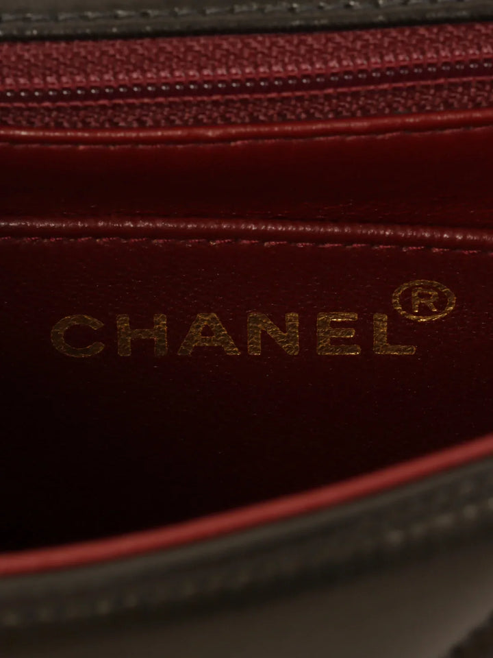 Chanel Around 1992 Made Chevron Turn-Lock Bijoux Chain Bag Black