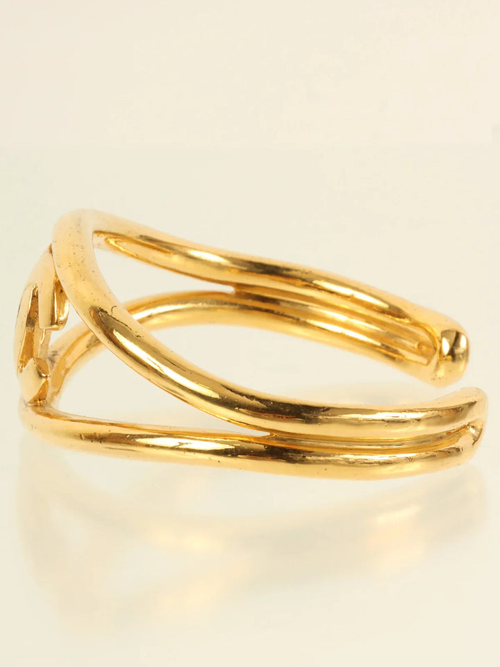 Chanel 1997 Made Cc Mark Cutout Plate Bangle Gold