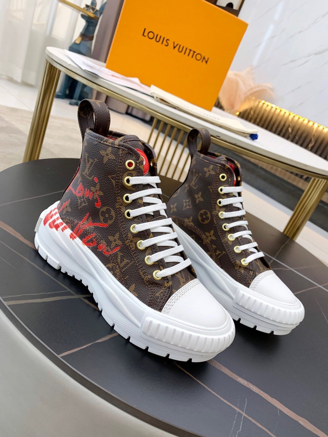 SE1178 LB Sneaker Boot / Size5-10