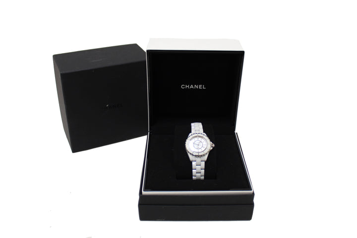 Top Quality Chanel White Ceramic J12 Diamond Quatz Watch 33mm H2422
