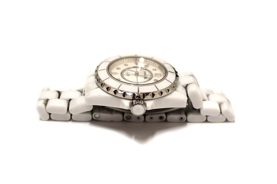 Top Quality Chanel White Ceramic J12 Diamond Quatz Watch 33mm H2422