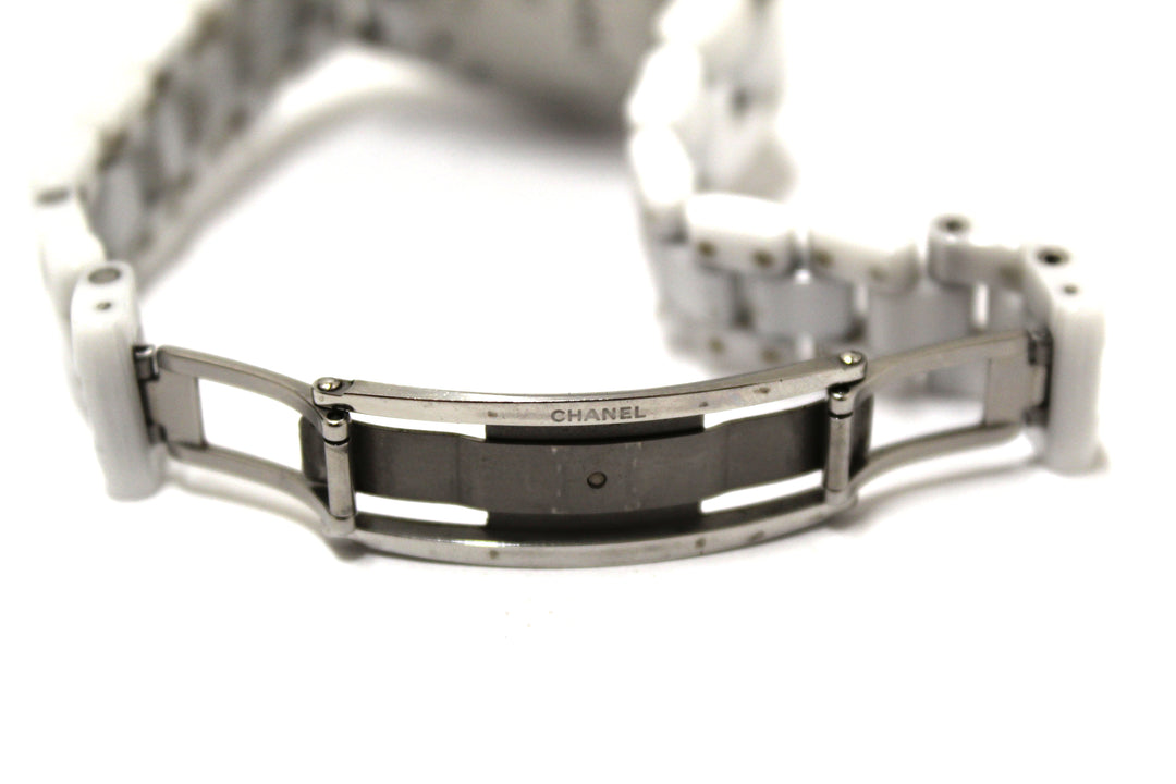 Top Quality Chanel White Ceramic J12 Diamond Quatz Watch 33mm H2422