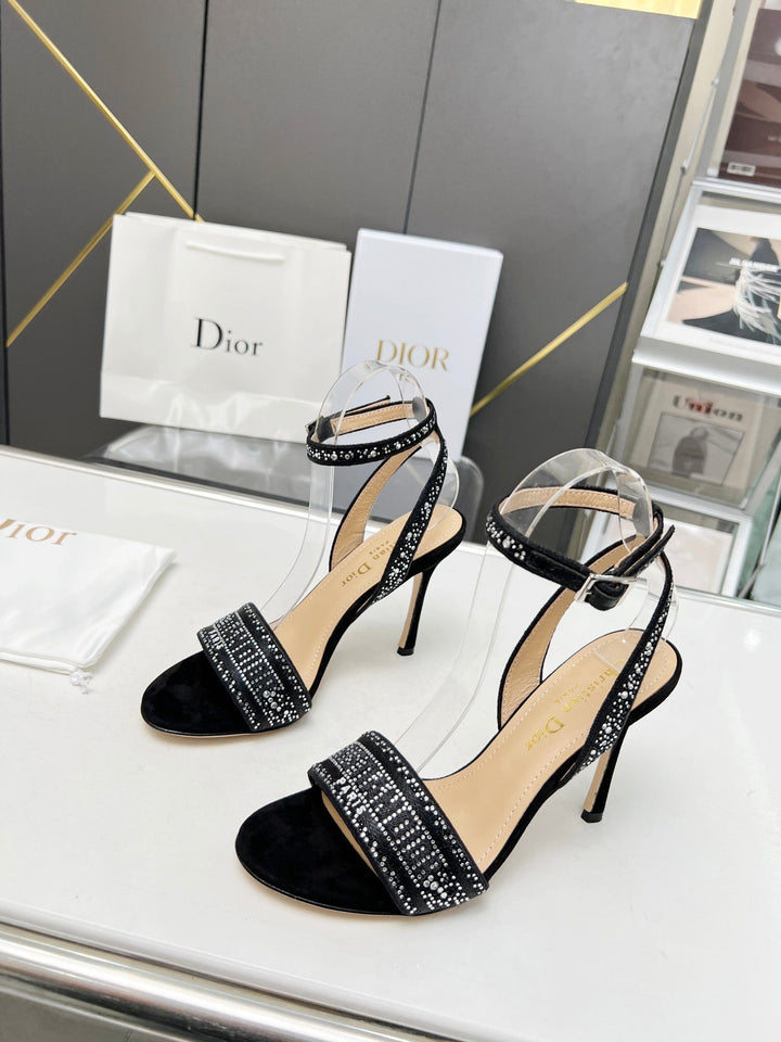 SE1109 DR Dway Heeled Sandal /  Size5-10