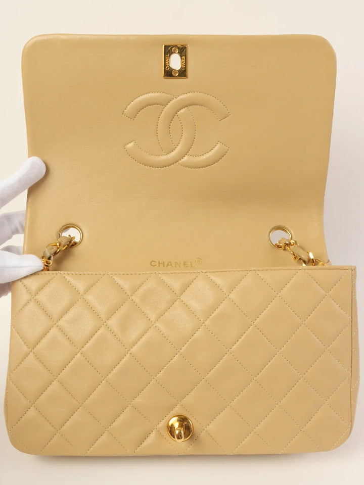 Chanel Around 1990 Made Full New Chain Bag 23Cm Beige