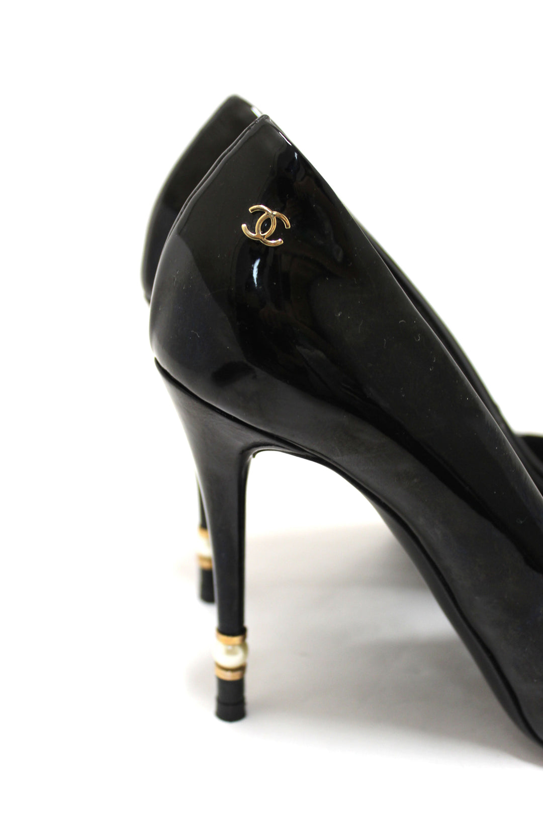Top Quality Chanel Black Patent Leather CC Pearl Embellished Heel Peep Toe Pumps Size 38