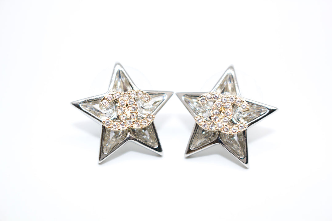 Top Quality Chanel Star With CC Crystal Logo  N0032 / Silver Metal 2CMX2CM Earrings