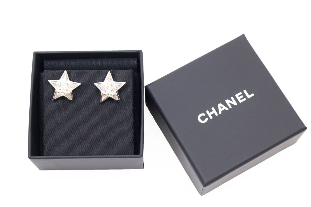 Top Quality Chanel Star With CC Crystal Logo  N0032 / Silver Metal 2CMX2CM Earrings