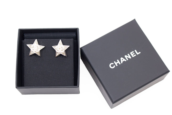 Top Quality Chanel Star With CC Crystal Logo  N0032 / Silver Metal 2CMX2CM Earrings