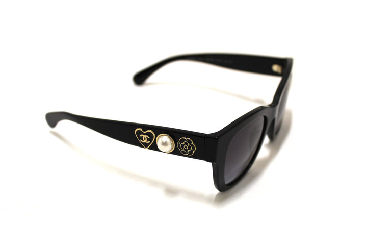 Top Quality Chanel Black Polarized Charms Pearl Square Sunglasses 5479A