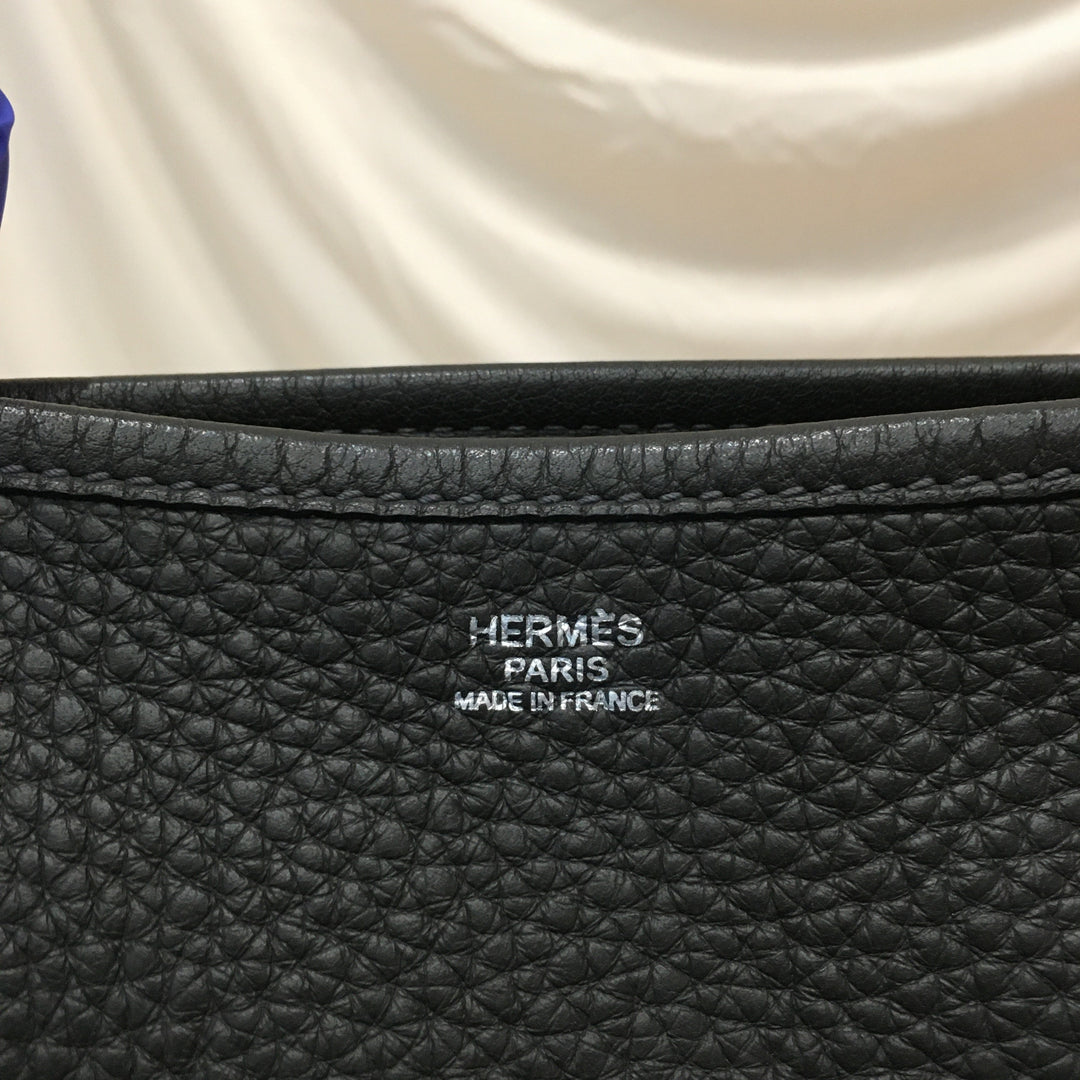 Top quality Hermes Grey Leather Evelyne TGM Super Rare Size Crossbody Bag Sku# 71340