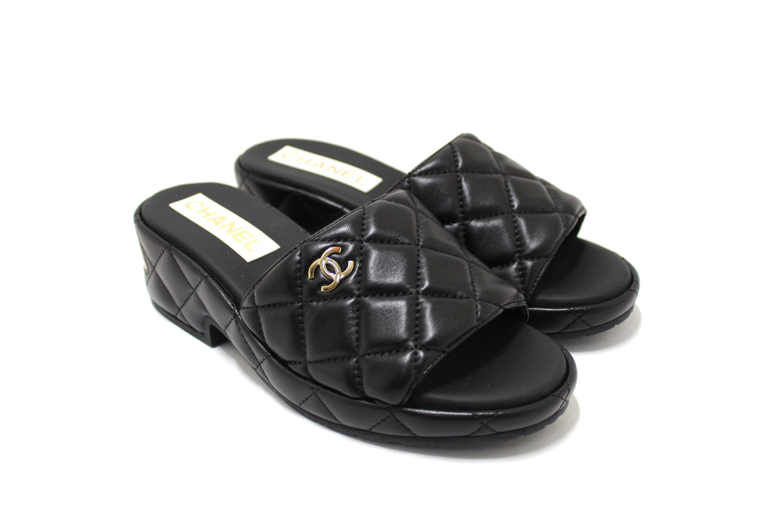 Top Quality Chanel Black Quilted Lambskin Leather Platform Slide Size 36
