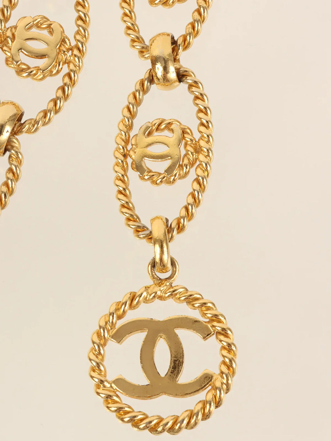 Chanel 1990 Made Oval Round Cc Mark Chain Belt Gold