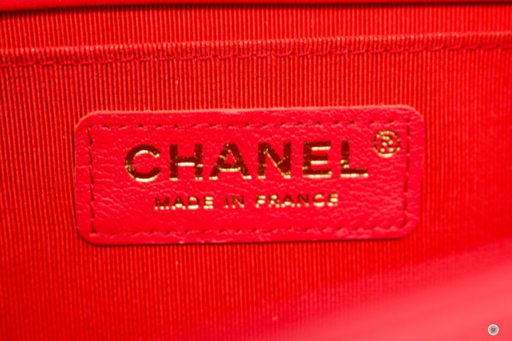 Top Quality Chanel A67086 Boy Red Calfskin 25 Shoulder Bags Ghw