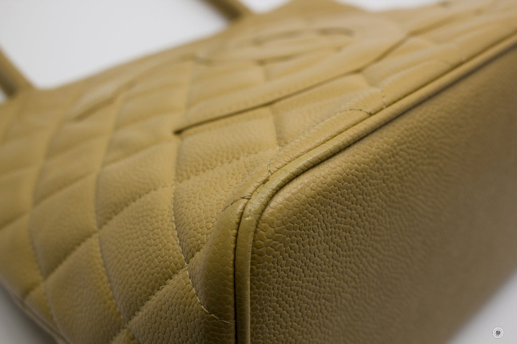 Top Quality Chanel A01804 Classic CC Medallion Beige Caviar Tote Bag Ghw