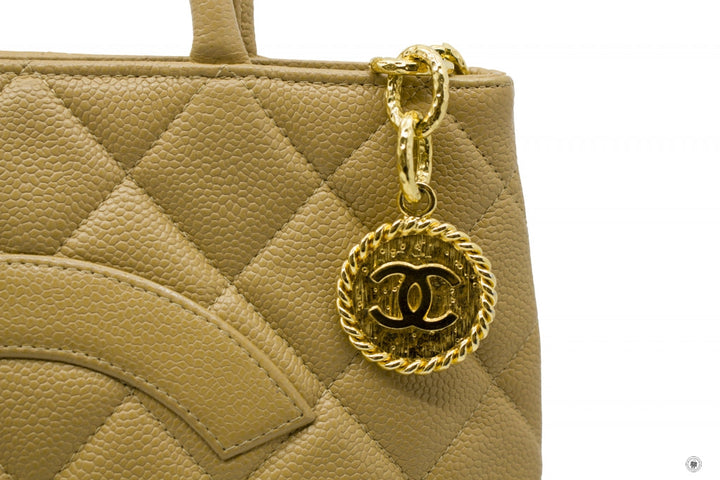 Top Quality Chanel A01804 Classic CC Medallion Beige Caviar Tote Bag Ghw