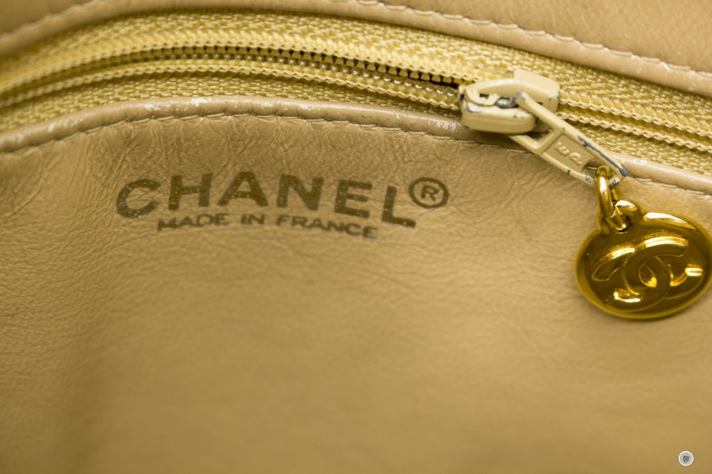 Top Quality Chanel A01804 Classic CC Medallion Beige Caviar Tote Bag Ghw