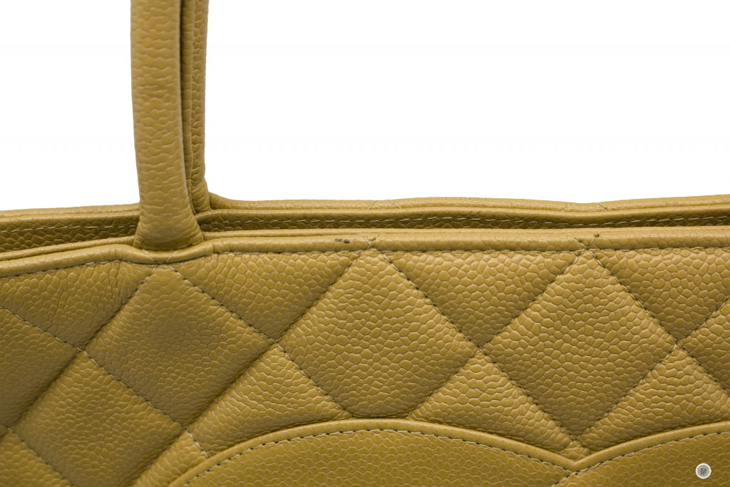 Top Quality Chanel A01804 Classic CC Medallion Beige Caviar Tote Bag Ghw