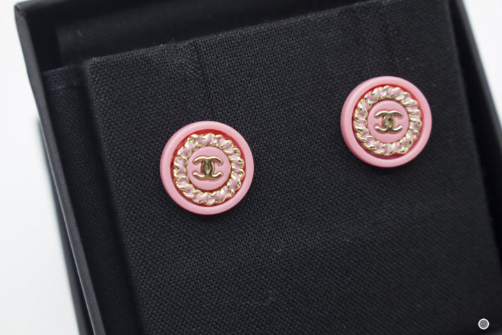 Top Quality Chanel AB0797Y47569 CC Logo Inlaid With Enamel  Pink / Z8998 Enamel Earrings