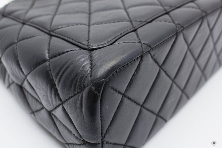 Top Quality Chanel Vintage With Resin Woven Chain And Lock Black Lambskin Tote Bag