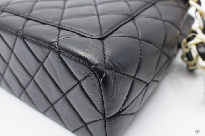 Top Quality Chanel Vintage With Resin Woven Chain And Lock Black Lambskin Tote Bag