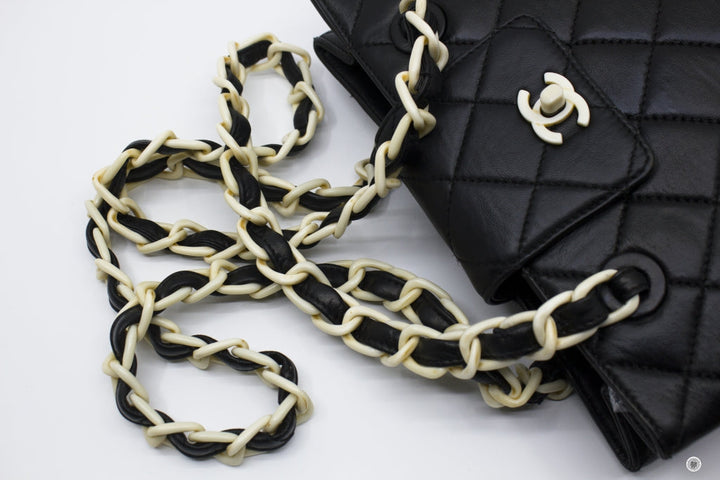 Top Quality Chanel Vintage With Resin Woven Chain And Lock Black Lambskin Tote Bag